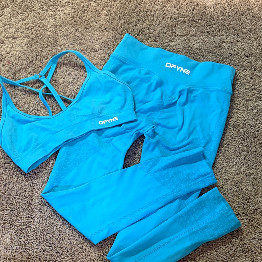 DFYNE Blue Set